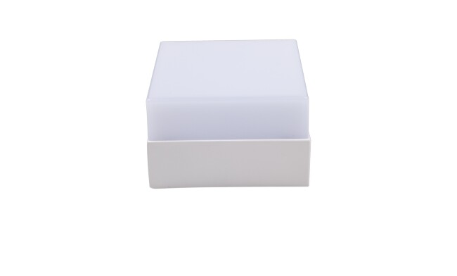 華輝照明產(chǎn)品有：面板燈,led面板燈,面板燈廠家,直發(fā)光面板燈，側(cè)發(fā)光面板燈高P無頻閃LED面板燈，光效均勻、柔和，無眩光。